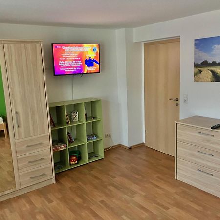 Ferienwohnung Morgensonne Am Kurpark Bad Berka - Parkplatz - Spielplatz - Wlan - 2 Schlafzimmer Екстер'єр фото