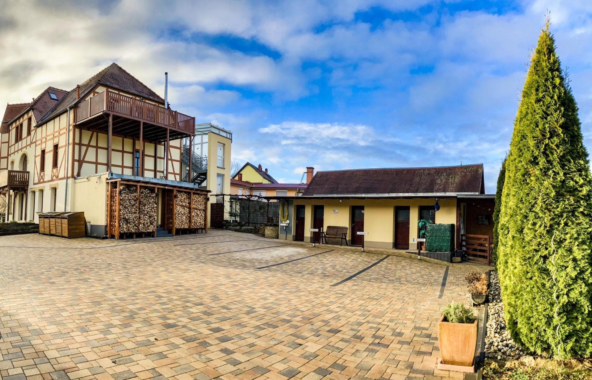 Ferienwohnung Morgensonne Am Kurpark Bad Berka - Parkplatz - Spielplatz - Wlan - 2 Schlafzimmer Екстер'єр фото